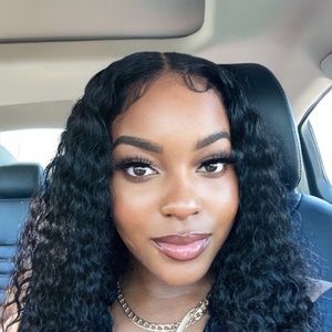 Meet your Posher, Ivey